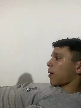 Snapshot of Hot_boys_hto chatting on February 10, 8:42 pm Hot boys hto online show from February 10, 8:42 pm