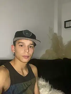 Snapshot of Hot_boys_hto chatting on February 24, 4:27 am Hot boys hto online show from February 24, 4:27 am