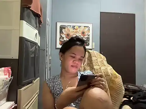 Snapshot of SophiaCourthaway chatting on November 9, 11:03 pm SophiaCourthaway online show from November 9, 11:03 pm