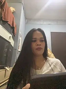 Snapshot of SophiaCourthaway chatting on November 11, 5:35 pm SophiaCourthaway online show from November 11, 5:35 pm