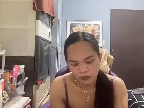 Snapshot of SophiaCourthaway chatting on November 15, 11:32 pm SophiaCourthaway online show from November 15, 11:32 pm