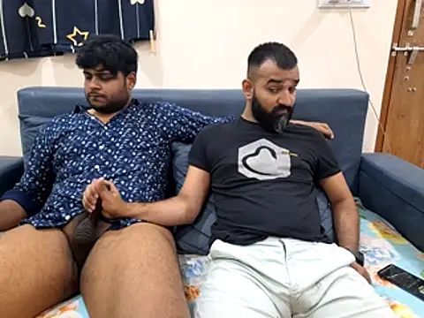 Snapshot of fuck_buddiess chatting on December 4, 5:50 am fuck buddiess online show from December 4, 5:50 am