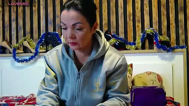 Tory Lovi online show from January 12, 5:45 am