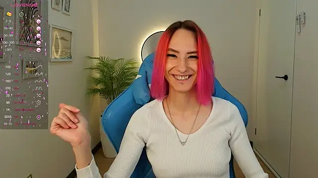 Snapshot of Kar1_na_ chatting on January 30, 11:22 am Kar1 na online show from January 30, 11:22 am