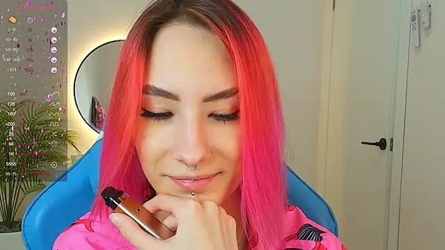 Snapshot of Kar1_na_ chatting on January 31, 8:01 am Kar1 na online show from January 31, 8:01 am