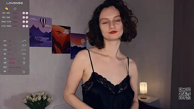 Snapshot of Leya_Curly chatting on March 8, 2:51 pm Leya Curly online show from March 8, 2:51 pm