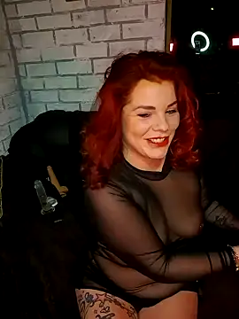 Snapshot of NaughtyNikki89 chatting on January 22, 9:21 pm NaughtyNikki89 online show from January 22, 9:21 pm