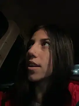 Snapshot of KeylaBlair chatting on January 29, 12:33 am KeylaBlair online show from January 29, 12:33 am