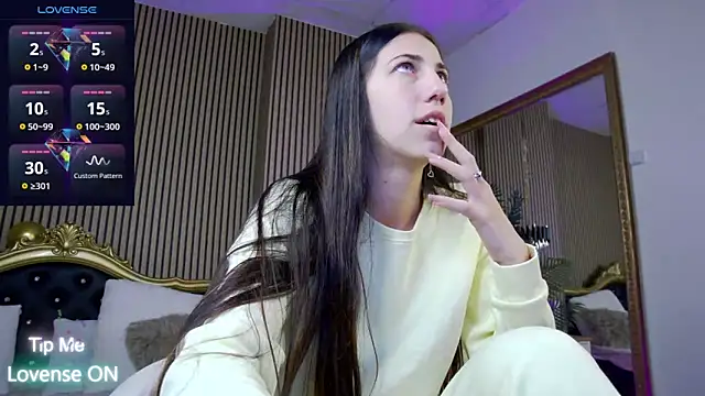 Snapshot of KeylaBlair chatting on March 8, 5:01 pm KeylaBlair online show from March 8, 5:01 pm