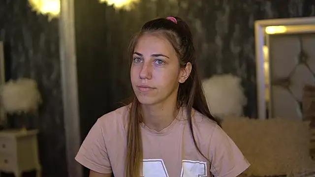 Snapshot of KeylaBlair chatting on September 21, 7:04 pm KeylaBlair online show from September 21, 7:04 pm