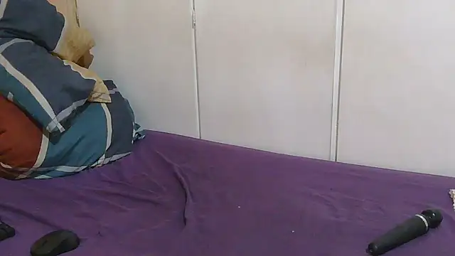 Snapshot of BigBootyStudent chatting on September 22, 6:26 am BigBootyStudent online show from September 22, 6:26 am