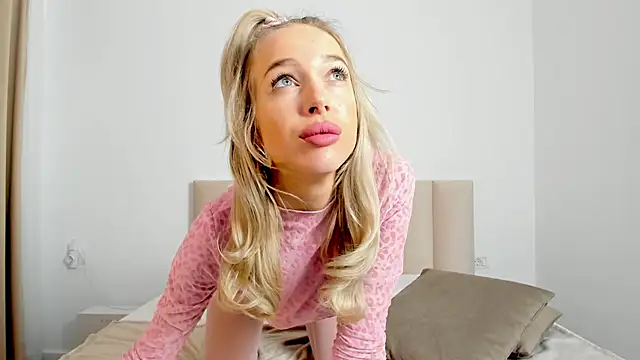 Saradiamond1 online show from February 12, 1:59 pm