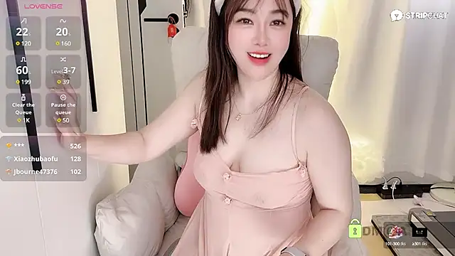 Snapshot of Alano-01 chatting on March 3, 5:31 am Alano-01 online show from March 3, 5:31 am