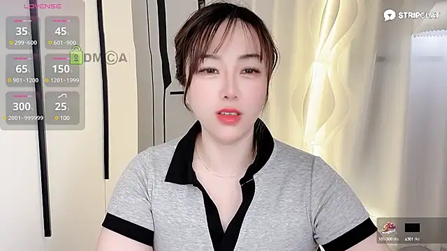 Snapshot of Alano-01 chatting on March 4, 2:49 am Alano-01 online show from March 4, 2:49 am