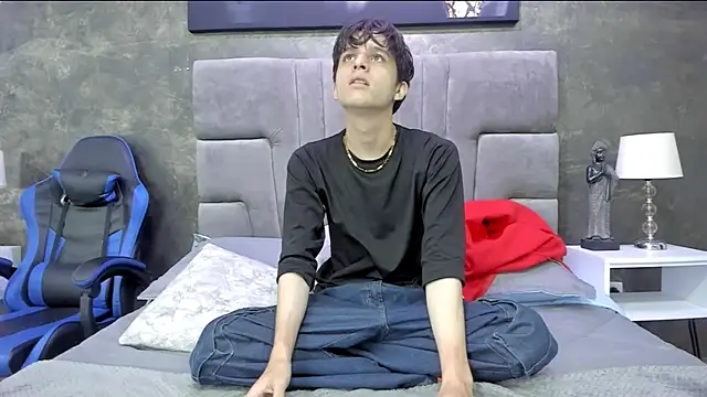 bruce hans online show from September 22, 11:45 am