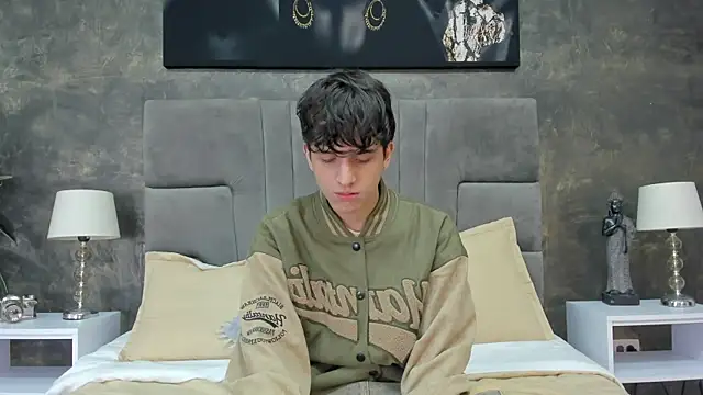 bruce hans online show from December 2, 11:48 am