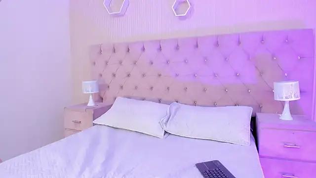 MattThompsonn online show from September 9, 8:41 pm