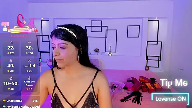 IslaBlaze online show from March 22, 6:14 pm