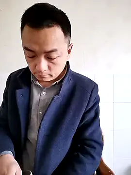 Snapshot of swg176 chatting on March 6, 6:41 am swg176 online show from March 6, 6:41 am