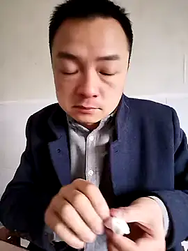 Snapshot of swg176 chatting on March 15, 6:36 am swg176 online show from March 15, 6:36 am