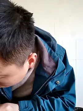 Snapshot of swg176 chatting on March 19, 6:24 am swg176 online show from March 19, 6:24 am