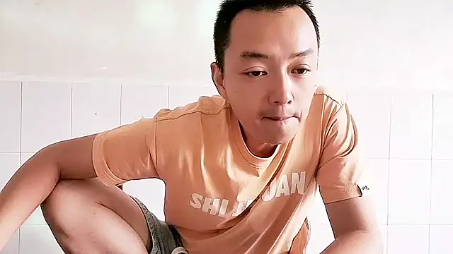 Snapshot of swg176 chatting on September 12, 1:06 am swg176 online show from September 12, 1:06 am