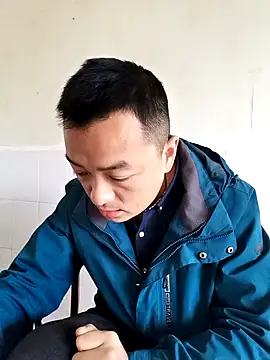 Snapshot of swg176 chatting on November 18, 1:55 am swg176 online show from November 18, 1:55 am