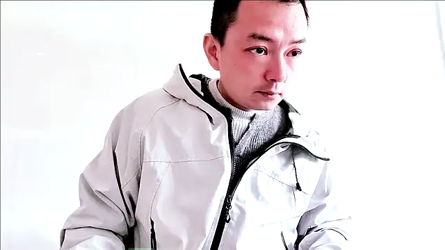 Snapshot of swg176 chatting on December 2, 2:17 am swg176 online show from December 2, 2:17 am