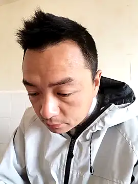 Snapshot of swg176 chatting on December 3, 1:24 am swg176 online show from December 3, 1:24 am