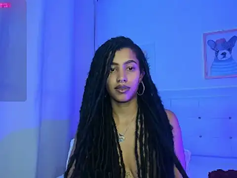 Snapshot of Missangeldust16 chatting on February 13, 8:24 pm Missangeldust16 online show from February 13, 8:24 pm