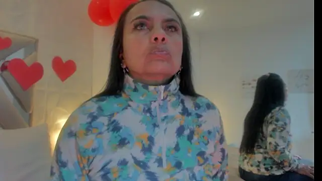 raquell moore online show from February 19, 9:06 am