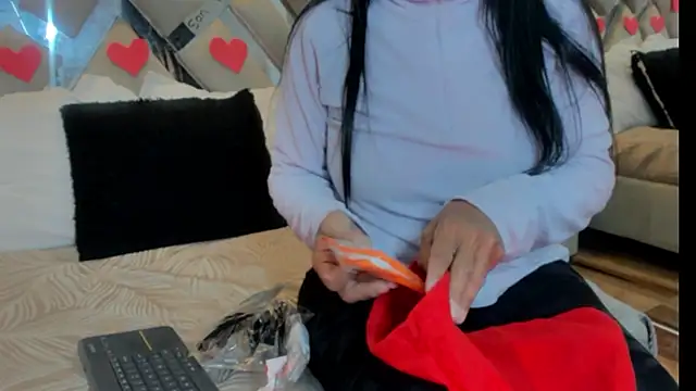 raquell moore online show from February 20, 7:23 am