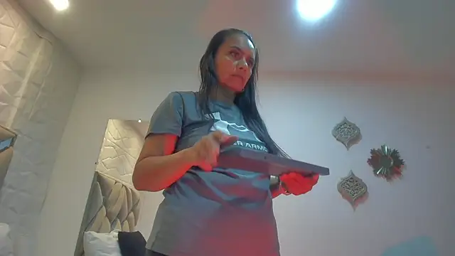 raquell moore online show from February 27, 3:59 pm