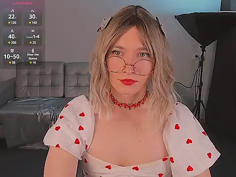 foxy jpg online show from January 30, 12:07 am