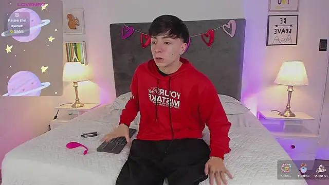 Snapshot of ethan_and_ava chatting on March 5, 2:12 pm ethan and ava online show from March 5, 2:12 pm