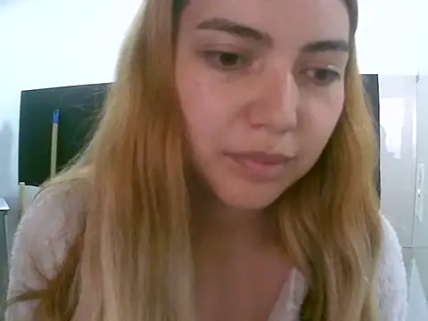 Snapshot of VittoriaTaylor chatting on November 24, 9:36 pm VittoriaTaylor online show from November 24, 9:36 pm