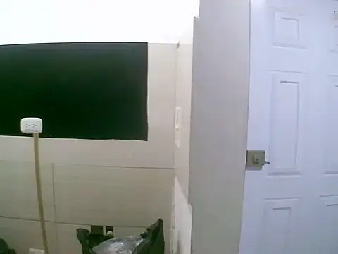 Snapshot of VittoriaTaylor chatting on November 26, 12:11 am VittoriaTaylor online show from November 26, 12:11 am