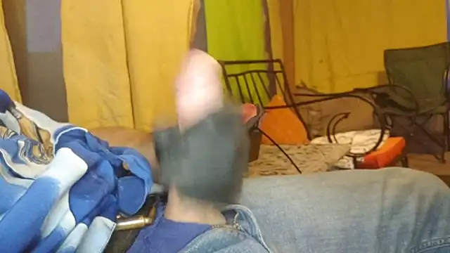 bwcbeat83 online show from February 13, 1:23 am