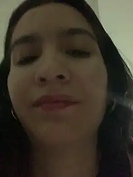 Bella still online show from October 3, 12:57 pm