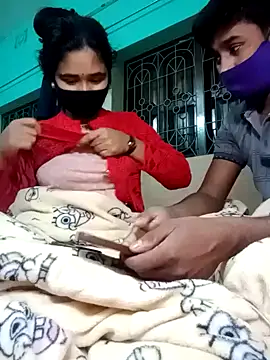 Snapshot of Sexy-Couple20 chatting on January 24, 11:59 am Sexy-Couple20 online show from January 24, 11:59 am