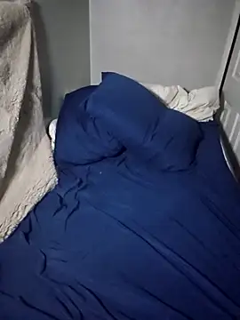 Snapshot of noyr_2003 chatting on March 18, 10:14 am noyr 2003 online show from March 18, 10:14 am