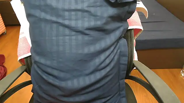 Snapshot of LovelyRosy chatting on November 11, 10:21 pm LovelyRosy online show from November 11, 10:21 pm