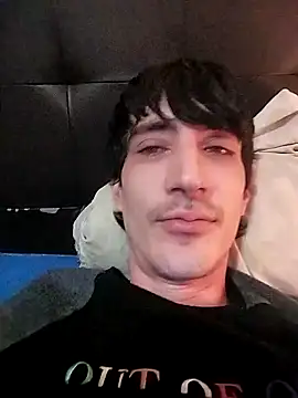 Snapshot of moutt99 chatting on January 22, 5:16 am moutt99 online show from January 22, 5:16 am