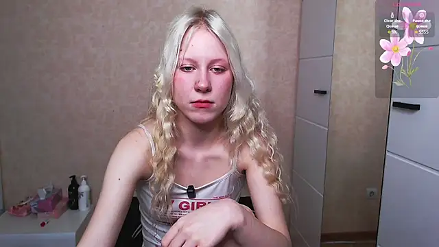 Mary Kitty88 online show from April 5, 2:58 pm