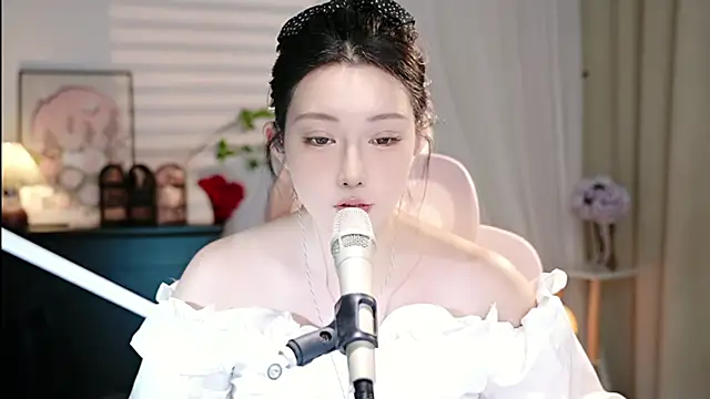 Dou-Dou-er online show from October 13, 12:05 pm