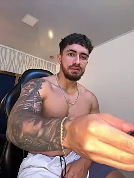 Brad Summer online show from November 4, 5:23 pm