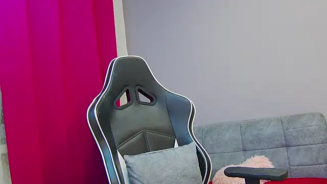 Eva Lovvia  online show from February 21, 4:37 pm