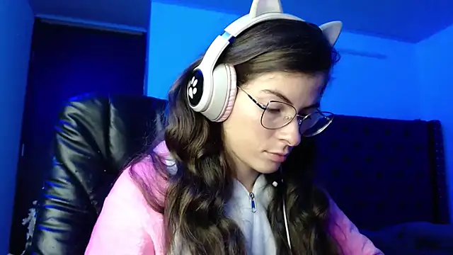 Snapshot of MARIELSINS_AND_DAIKIJACK chatting on February 13, 12:02 am MARIELSINS AND DAIKIJACK online show from February 13, 12:02 am