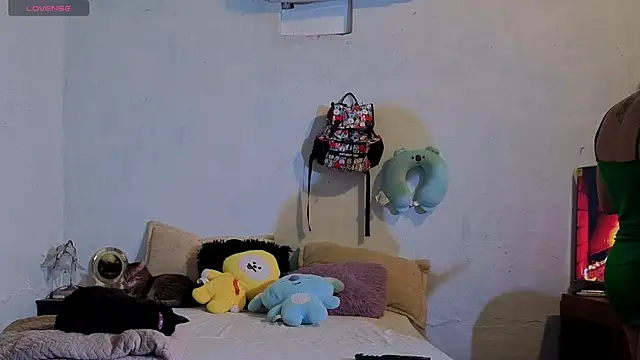 Snapshot of MARIELSINS_AND_DAIKIJACK chatting on October 18, 9:04 pm MARIELSINS AND DAIKIJACK online show from October 18, 9:04 pm