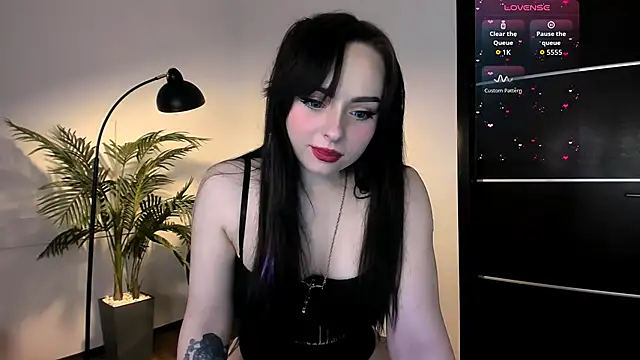 Noirael online show from April 19, 2:49 pm